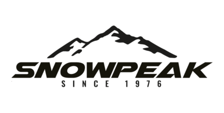 Logo with a mountain outline above the word "SNOWPEAK" in bold letters and the text "SINCE 1976" underneath.